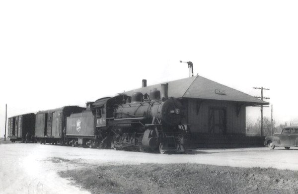 Katy M K & T Depot - 1946